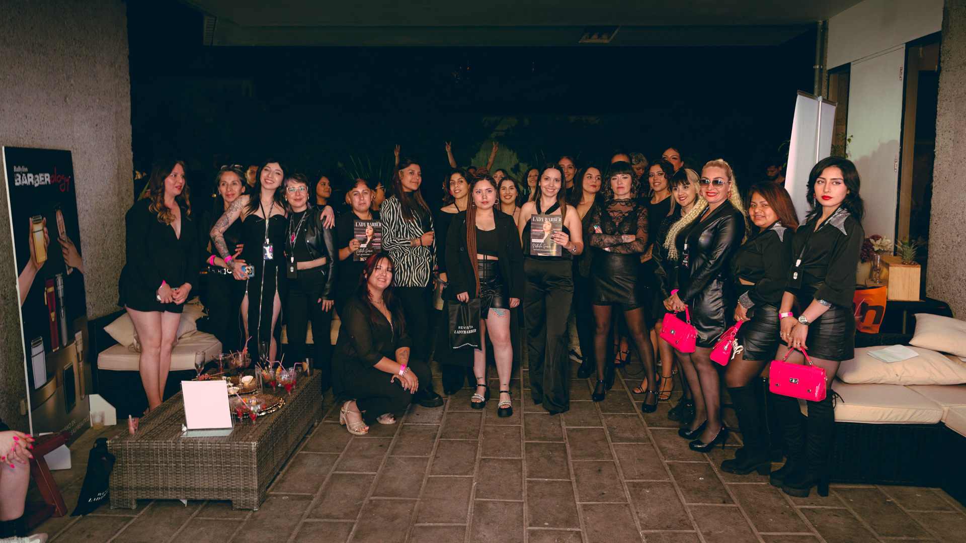 Comunidad Lady Barber reunida en evento